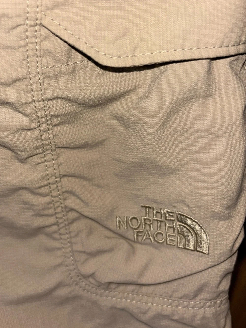 The North Face Men’s Khaki Cargo Shorts size large